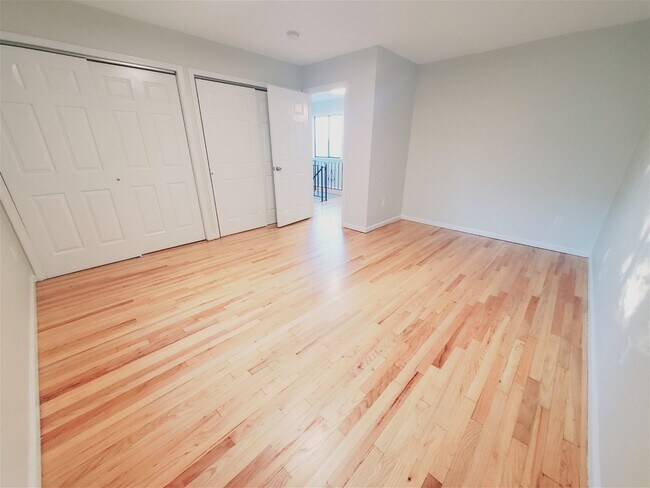 Building Photo - 110 Courtland Circle Apt #1, Stamford, CT ...