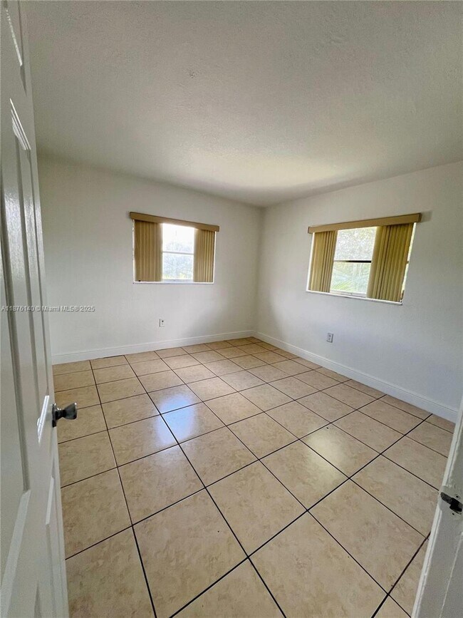 Building Photo - 8475 SW 94th St