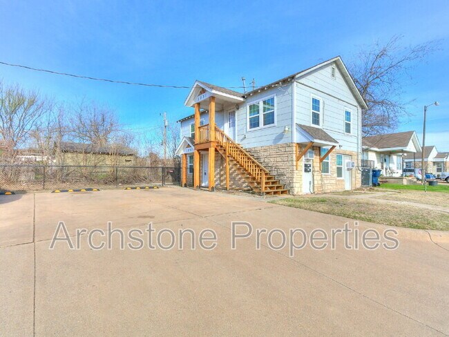 Building Photo - 1233 N Grand Blvd