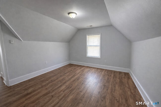 Building Photo - 181 Park St