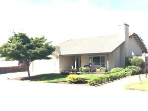 Building Photo - 1555 Morgan Dr