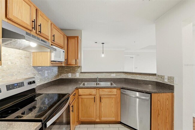 Building Photo - 5526 Pga Blvd