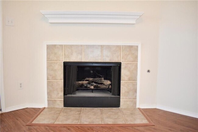 Building Photo - 1000 Salt Creek Trail