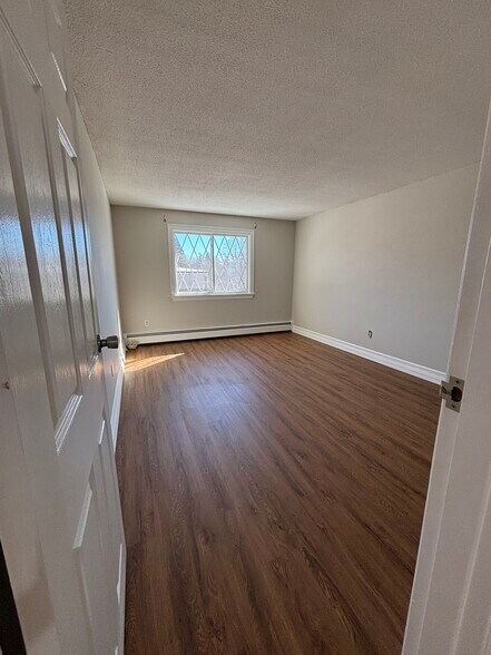 Building Photo - 3 Silvestri Cir