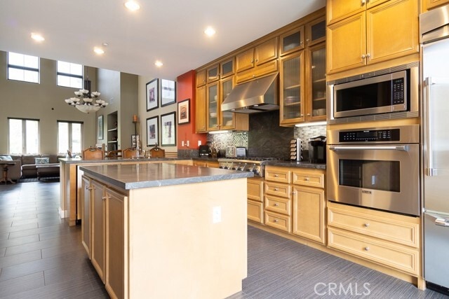 Building Photo - 21 Vantis Dr