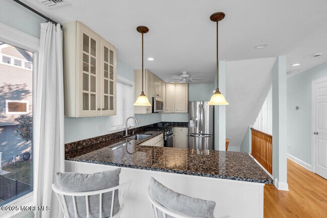 Building Photo - 20 Starboard St