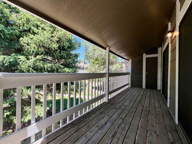 Building Photo - Fantastic 3-bedroom, 2-bathroom condo in desirable community