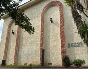 Building Photo - 25521 S Western Ave