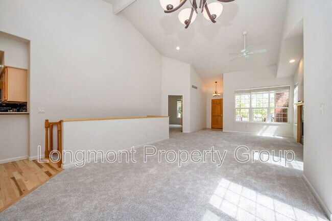 Building Photo - 1333 Charles Dr