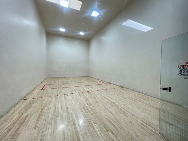 Building Photo - 2200 S Fort Apache Rd