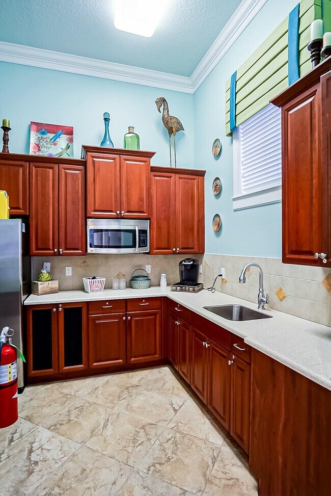 Building Photo - 9772 SW Eastbrook Cir