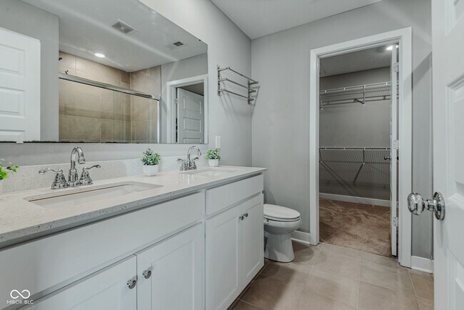 Building Photo - 144 Bluestem Ln