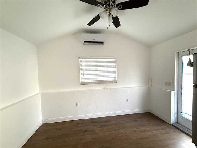 Building Photo - 5521 5th Ave N