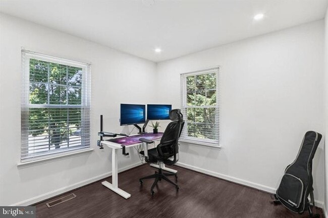 Building Photo - 6110 Hoskins Hollow Cir