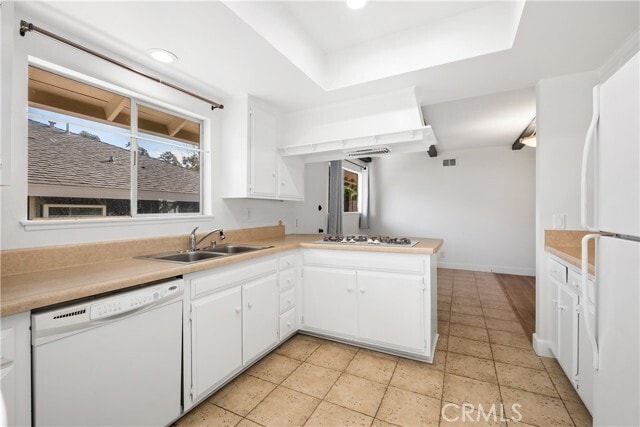 Building Photo - 2936 Calle Grande Vista