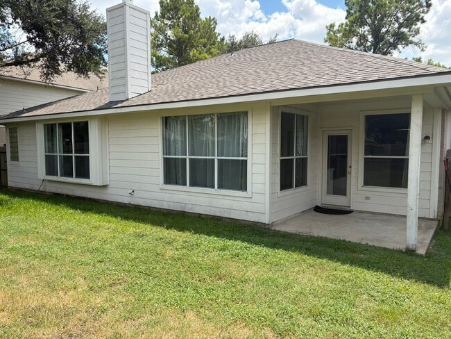 Building Photo - 18326 Hollow Branch Ct