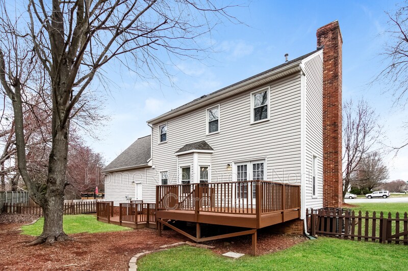 Building Photo - 2303 Bayleaf Ct