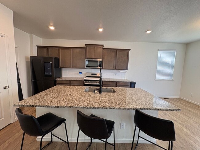 Building Photo - 10417 Castor Dr