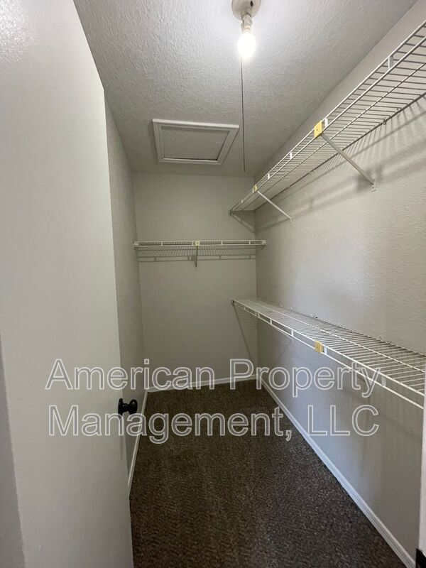 Building Photo - 13115 E 44th St