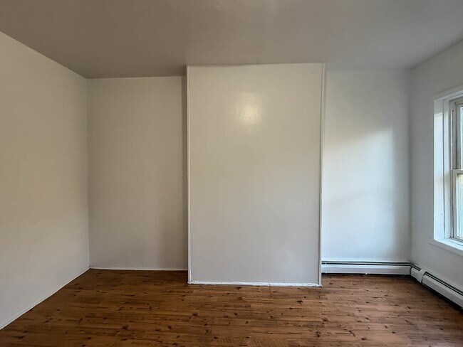 Building Photo - 720 West Side Ave