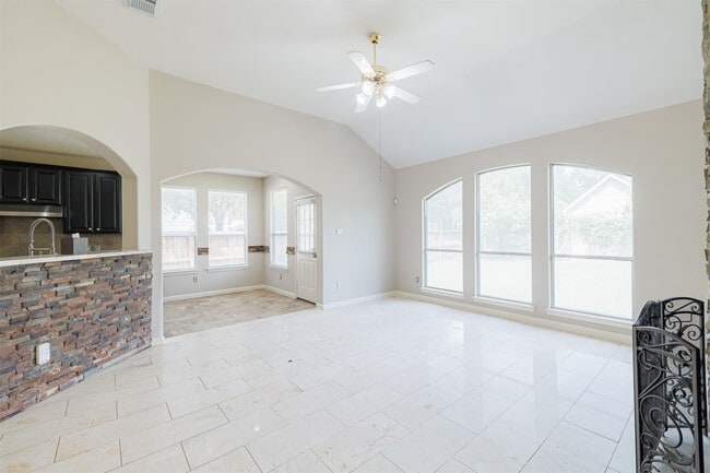 Building Photo - 20314 Nellie Gail Trail Ln