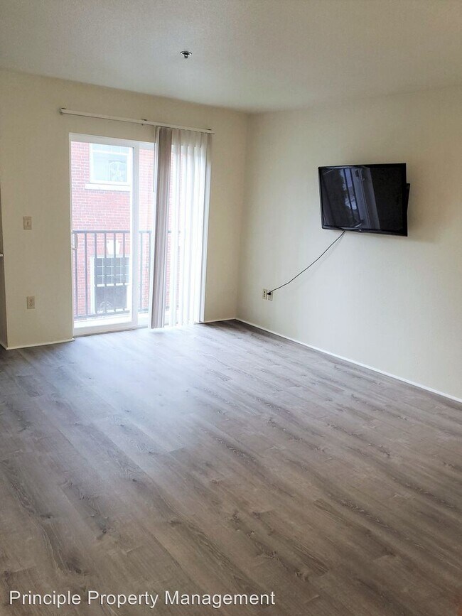 Building Photo - 979 Patterson St