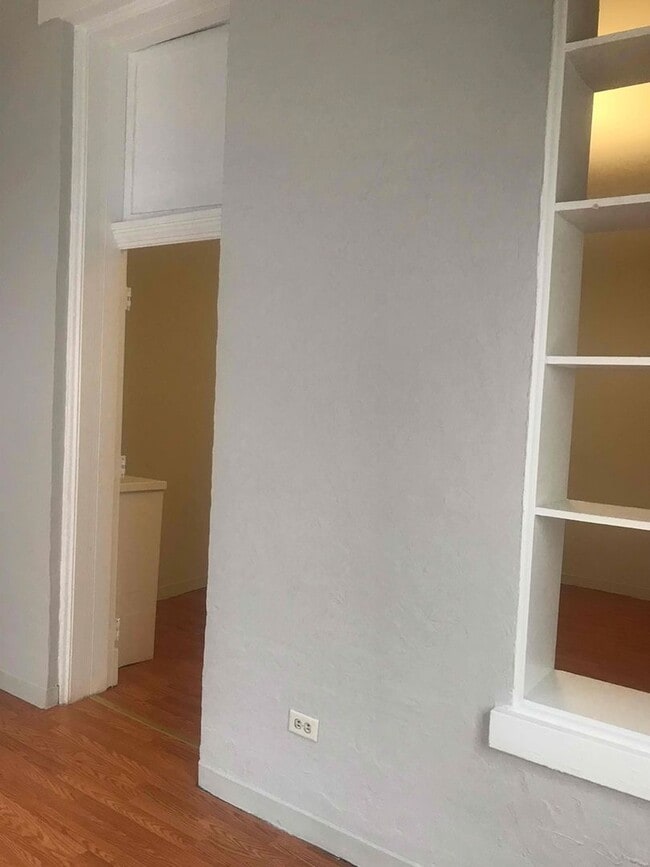 Interior Photo - The Roseanne