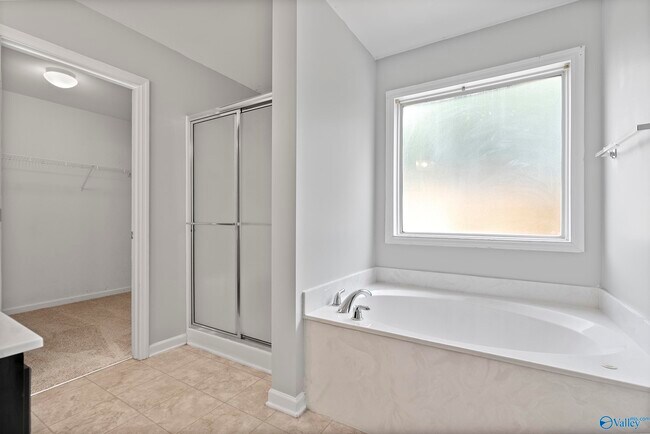 Building Photo - 171 Ranier St
