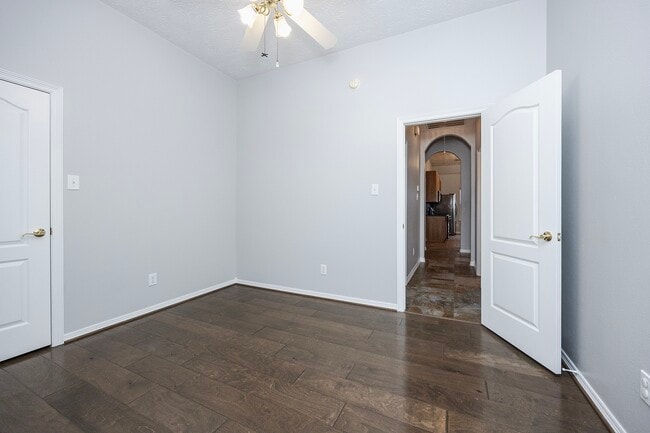 Building Photo - 19423 Arbor Pines Ln