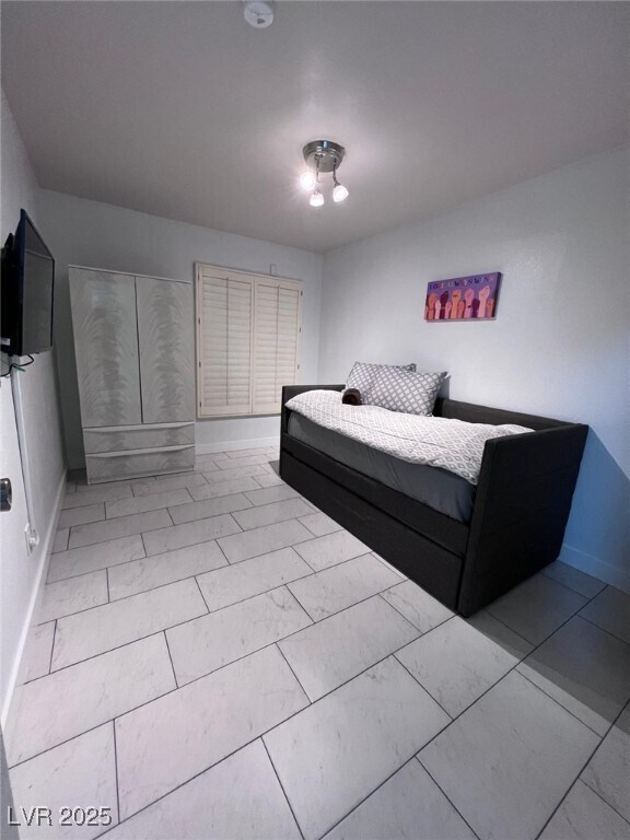 Building Photo - 5415 Oxbow St