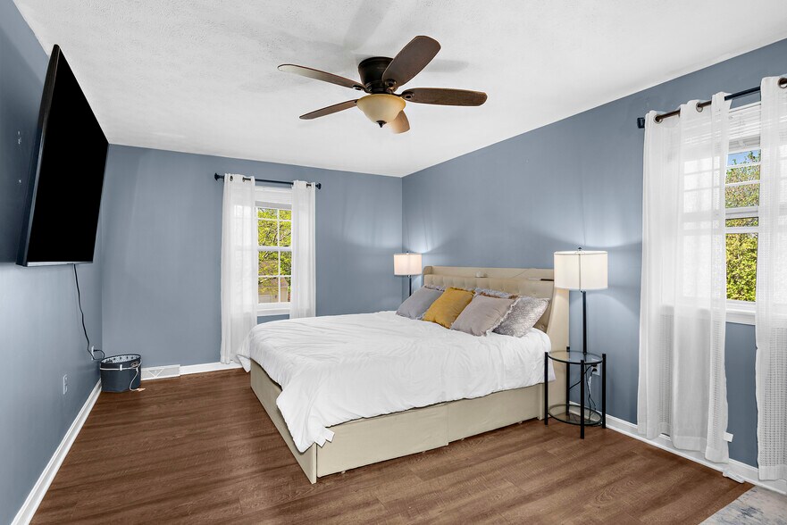 Master Bedroom 1 - 754 Mulligan Ln