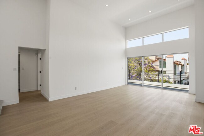 Building Photo - 10630 Wilkins Ave