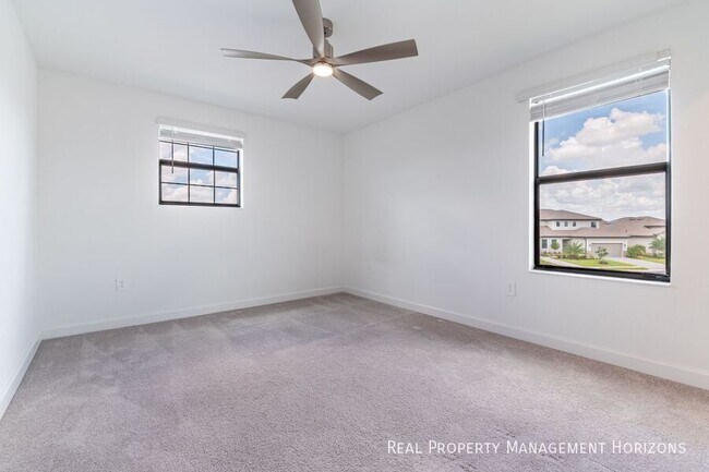 Building Photo - 15436 White Linen Dr