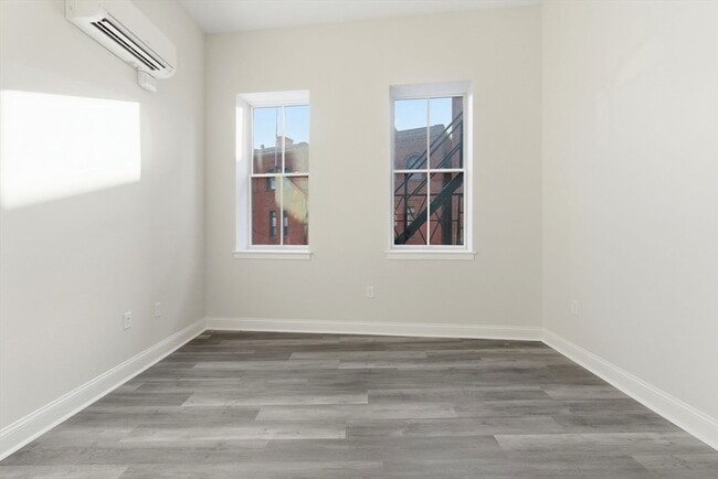 Building Photo - 19-25 Essex St