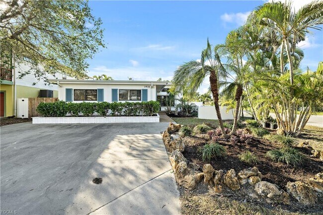 Primary Photo - 2918 Poplar St