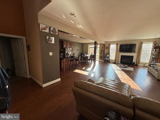 Primary Photo - 2720 Cheekwood Cir