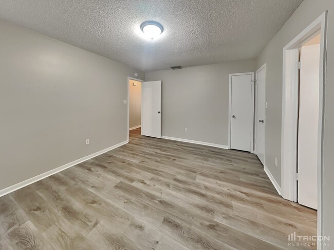 Building Photo - 1507 Crossridge Dr