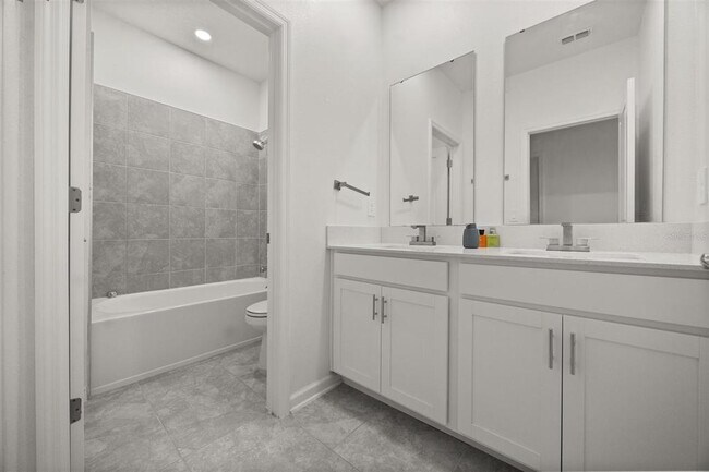 Building Photo - 11163 Great Rock St