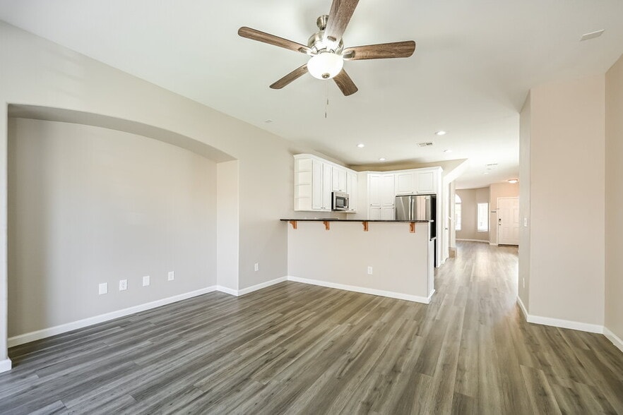 Building Photo - 10839 Vestone St