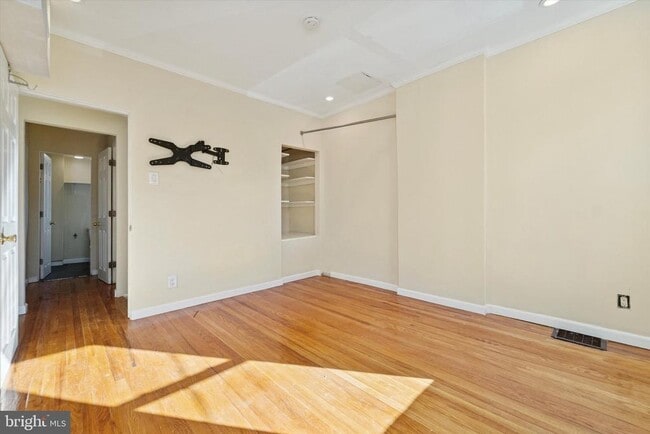 Building Photo - 1005 Tyler Ave