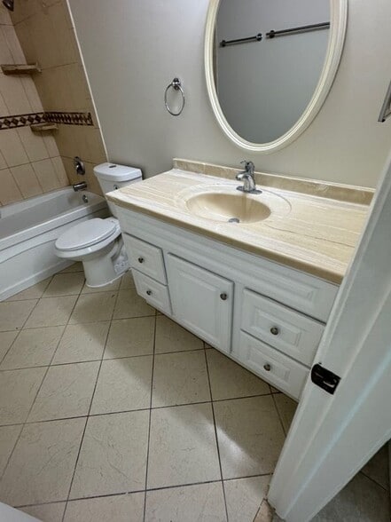 Building Photo - 3101 Oakland Shores Dr