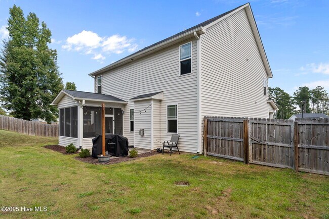Building Photo - 620 Overland Ct
