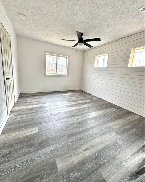 Building Photo - 1123 OH-552