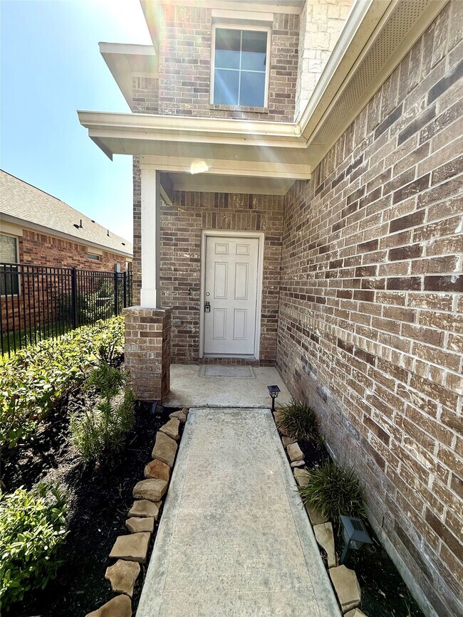 Building Photo - 441 Aurora Creek Ln