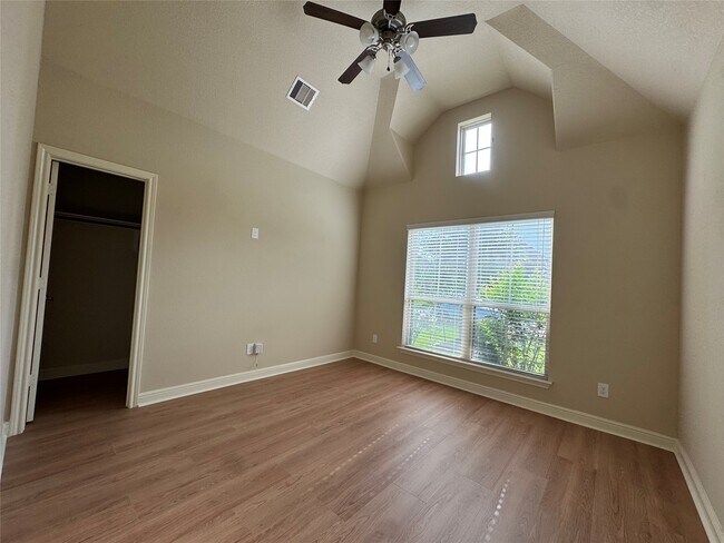 Building Photo - 4130 Grand Sunnyview Ln