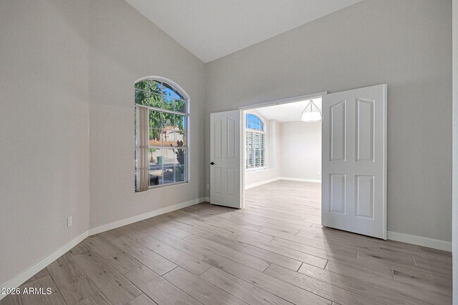 Building Photo - 14215 N 56th Pl