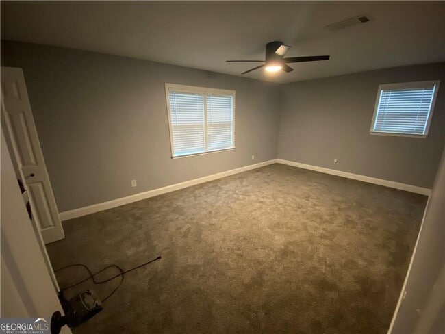 Building Photo - 318 Willowwind Dr