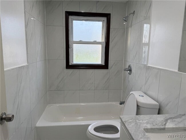 Building Photo - 104 Balbach Dr