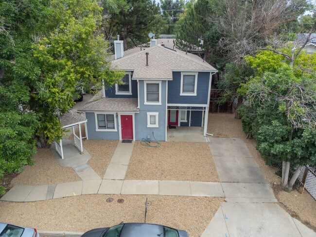 Building Photo - 2535 Spruce St