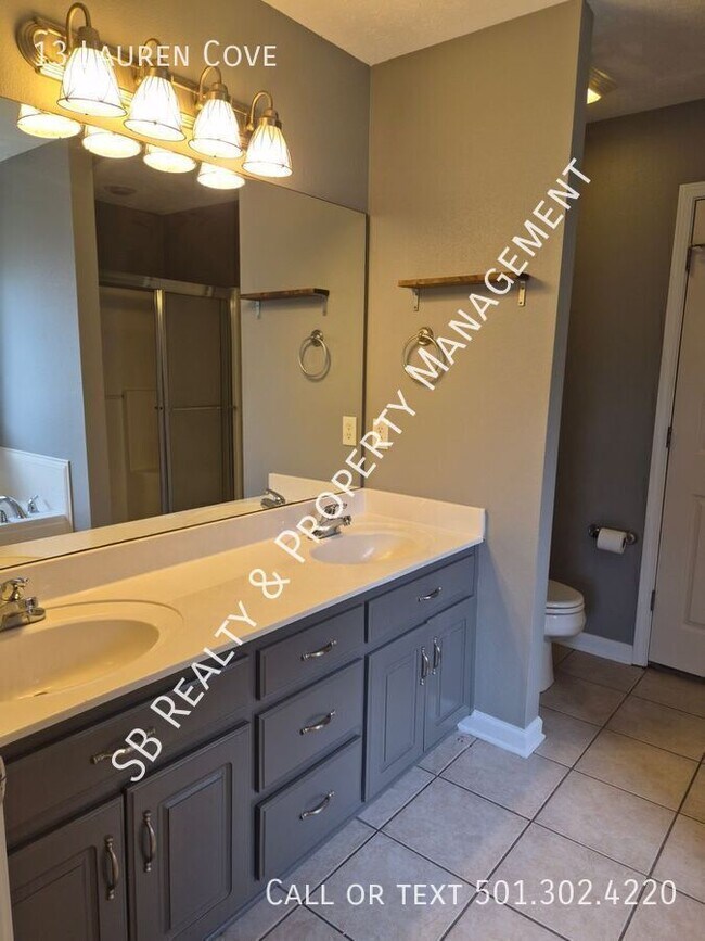 Building Photo - 13 Lauren Cove